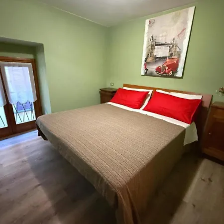 Casa Nella Corte 贝拉诺